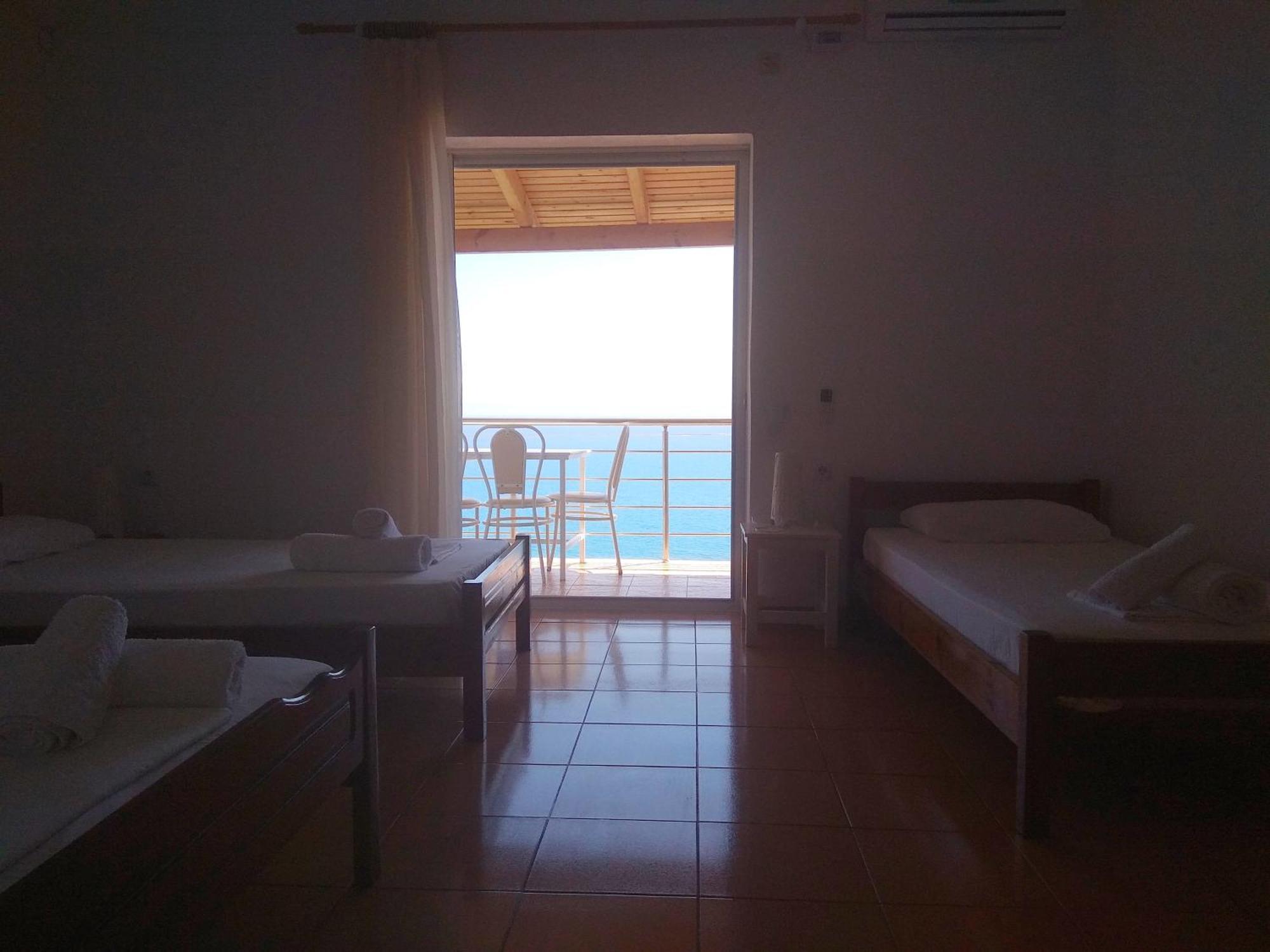 Qeparo Pano Rooms Rom bilde