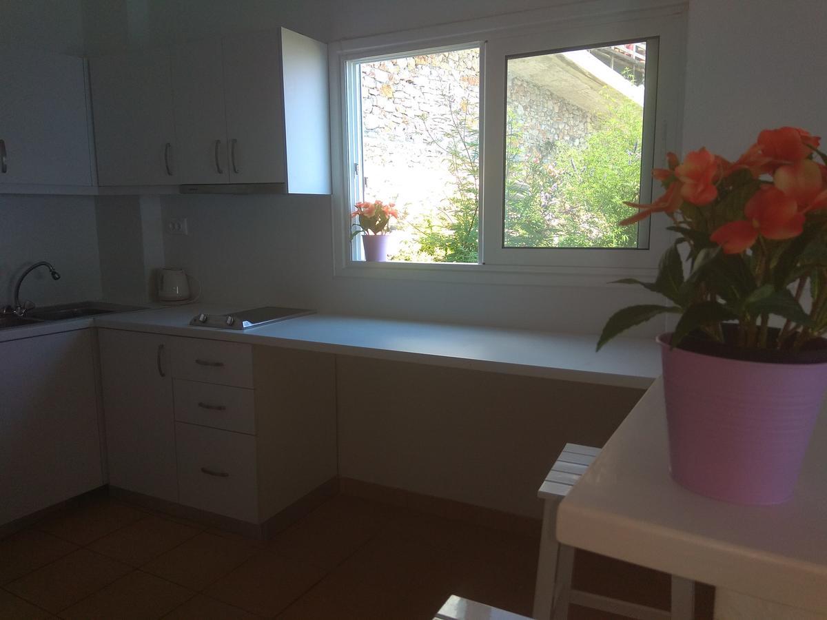 Qeparo Pano Rooms Eksteriør bilde
